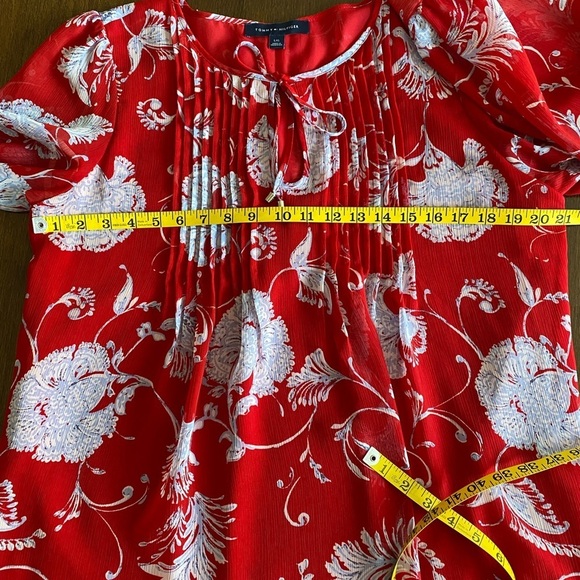 Tommy Hilfiger Sheer Red Floral Blouse Size Large - Picture 6 of 9